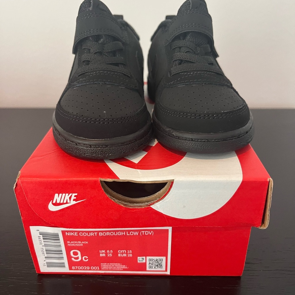 Nike Court Borough Low